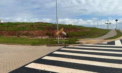 Terreno em condomínio fechado à venda na Rua Romilda Aparecida Cruz, 1, Residencial Jatibela, Campinas por R$ 680.000