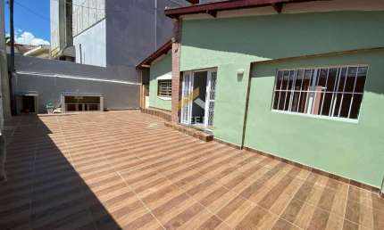 Casa com 3 quartos para alugar na Rua Frei José de Monte Carmelo, 986, Jardim Proença, Campinas, 110 m2 por R$ 3.890