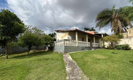 Chácara / sítio com 3 quartos à venda na Rua Crista de Galo, 1, Vale da Santa Fé, Vinhedo, 321 m2 por R$ 1.300.000