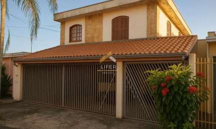 Casa com 3 quartos à venda na Raymundo Luciano da Silva, 456, Jardim das Palmeiras, Sumaré, 284 m2 por R$ 800.000