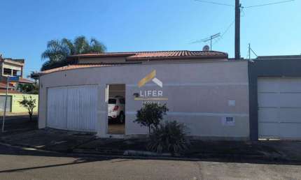 Casa com 3 quartos à venda na José Lúcio Martins dos Santos, 30, Parque Gabriel, Hortolândia, 180 m2 por R$ 700.000