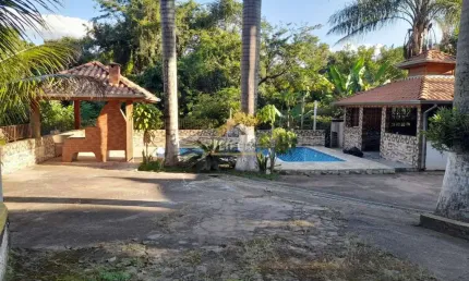 Chácara / sítio com 3 quartos à venda na Mário Aparecido Cortez, 92, Vila Santa Josefa, Limeira, 400 m2 por R$ 375.000