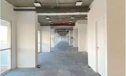 Laje corporativa com 500 m² para alugar no bairro Baeta Neves em São Bernardo divisa de Santo André.