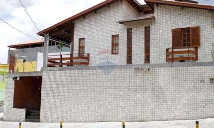 Sobrado com 4 dormitórios para alugar, 250m² - Conceição em Diadema