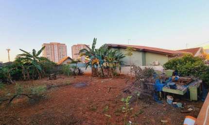 Terreno à venda na Rua Padre Gilberto Ávila, Jardim São José, Americana
