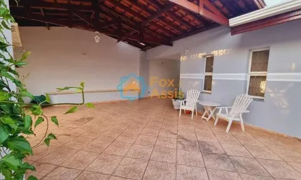 Casa com 4 quartos à venda na Rua José Travaglia, São Vitor, Americana