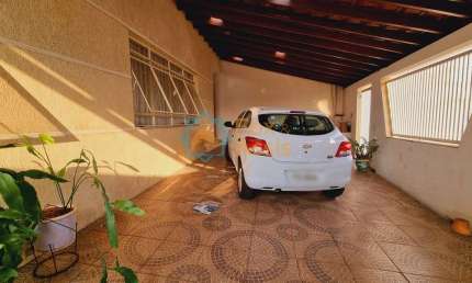 Casa com 3 quartos à venda na Rua São Simão, Cariobinha, Americana