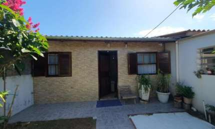 Casa com 2 quartos à venda na Servidão Manoel Cezário Coelho, 183, São João do Rio Vermelho, Florianópolis, 48 m2 por R$ 230.000