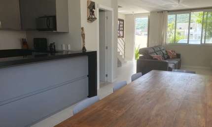 Casa com 3 quartos à venda na Rua da Sibipiruna, 68, Cachoeira do Bom Jesus, Florianópolis, 166 m2 por R$ 1.650.000