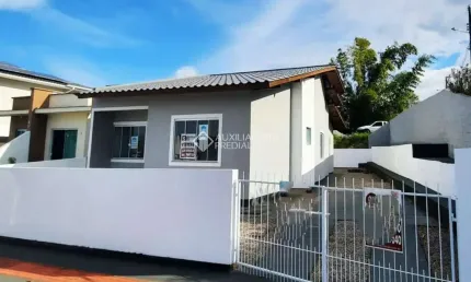 Casa com 3 quartos à venda na beatriz sumar amorim, 85, bela vista, palhoça, 80 m2 por r$ 450.000