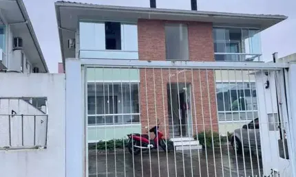 Apartamento com 2 quartos à venda na Rua Marcio Antônio de Souza, 137, Nova Palhoça, Palhoça, 60 m2 por R$ 330.000