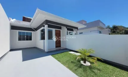 Casa com 2 quartos à venda na Rua Acedino Machado, 24, Bela Vista, Palhoça, 49 m2 por R$ 340.000