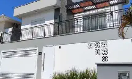 Casa com 3 quartos à venda na rua das perdizes, 65, pedra branca, palhoça, 208 m2 por r$ 1.790.000