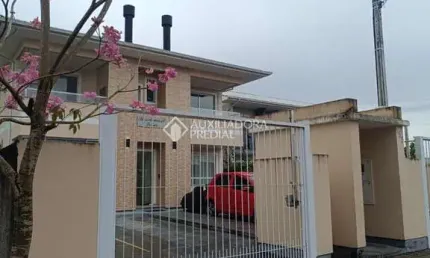 Apartamento com 2 quartos à venda na raulino guilherme scheimann, 165, nova palhoça, palhoça, 60 m2 por r$ 330.000