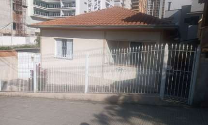Casa comercial com 3 salas para alugar no Centro, Poços de Caldas 