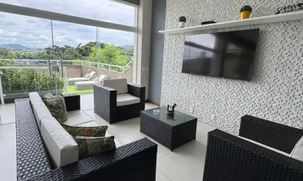 Vendo Excelente Casa Estilo Americano Com 4 Quartos No Anil
