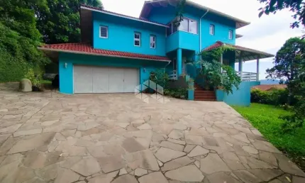 Casa de Esquina com Quiosque à Venda em Nova Petrópolis