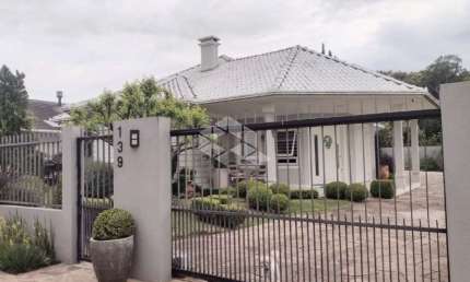 Casa com 3 quartos à venda na Estephano Novak, 139, Pousada da Neve, Nova Petrópolis