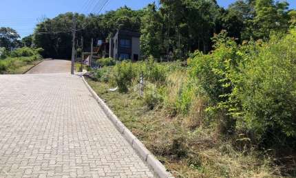 Terreno de esquina no bairro Pousada da Neve em Nova Petrópolis/ Serra Gaúcha