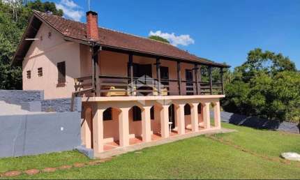 Sítio de 4.227,60 m² com  Casa, Piscina e Poço Artesiano