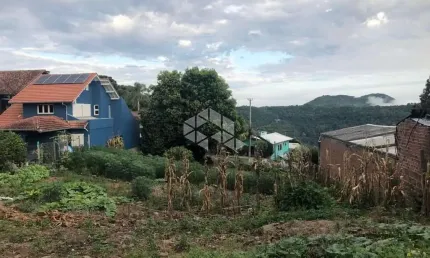 Terreno amplo em Nova Petrópolis em localização central.