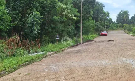Terreno na serra gaúcha com 370,50 m2 em área residencial de constante valorização.