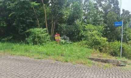 Terreno na serra gaúcha com 465 m2 em área residencial de constante valorização.