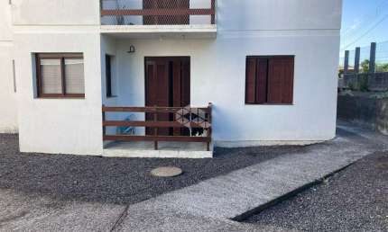 Apartamento semi mobiliado com 2 quartos em Nova Petrópolis