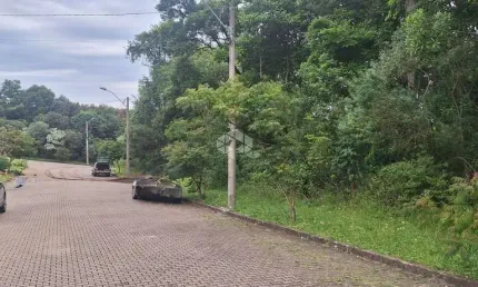 Terreno com 370,50 m2 em área arborizada residencial na serra gaúcha