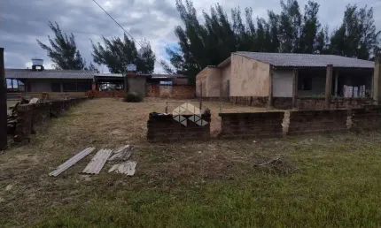 Terreno na Praia de Imara, em Imbé com 300 m2 próximo do mar.