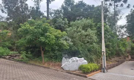 Terreno na serra gaúcha com 370,5  m2 em área residencial de constante valorização.