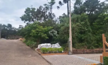 Terreno na serra gaúcha com 370,5  m2 em área residencial de constante valorização.