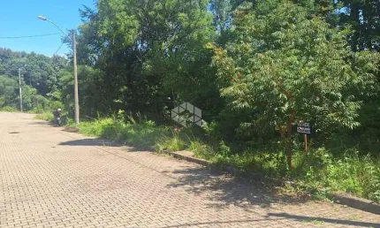 Terreno na serra gaúcha com 370 m2 em área residencial de constante valorização.