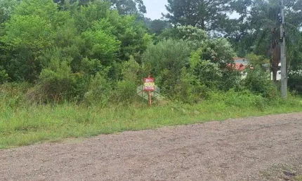 Terreno na serra gaúcha com 450 m2 em área residencial de constante valorização.