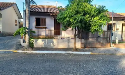 Casa com 2 quartos à venda na Pedro Bruno Goetz, 205, Joaneta, Picada Café