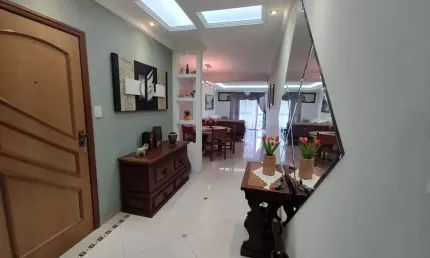 Apartamento á venda, 3 dormitórios, 1 suite, 149 m² no Embaré.