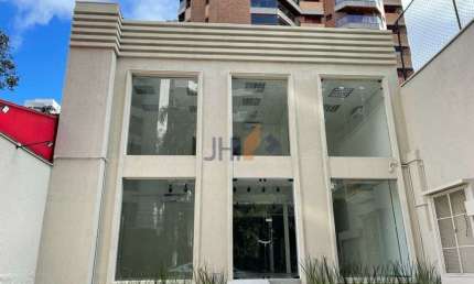 Prédio comercial de alto padrão em Vila Uberabinha de 260 M² para locação .