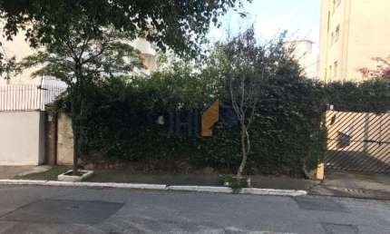 Terreno com 320 m² com duas frentes, na Vila Madalena para venda