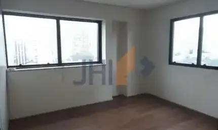Conjunto comercial para locação, com 45 ou 90m² 1 banheiro e 1 vaga.