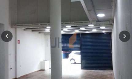 Salão comercial /loja com 223 m² no Centro da Lapa, para locação