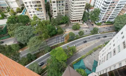 Incrível Oportunidade de Locação: Apartamento de 80m² com Suíte e Varanda!