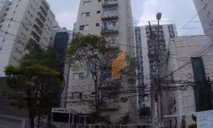 Studio com 34 m² em Pinheiros com vaga de carro, para locação.