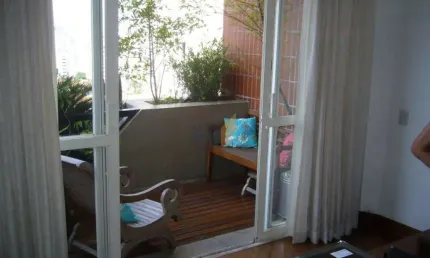 Apartamento duplex com 145 m² em Pinheiros, para locação