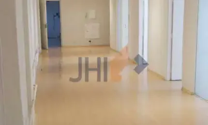Lindo conjunto comercial com 100 m² em Pinheiros para locação