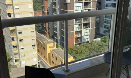 Apartamento mobiliado, com 46 m² em Pinheiros, para locação.