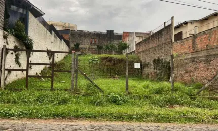 Terreno à venda no bairro Santo André, São Leopoldo