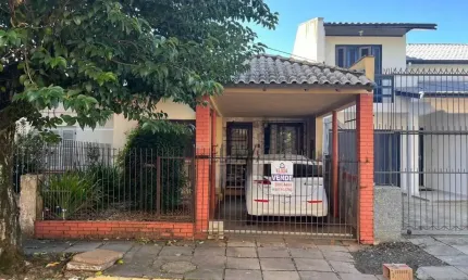 Casa à venda em são leopoldo - centro - semi-mobiliada - ótima localização