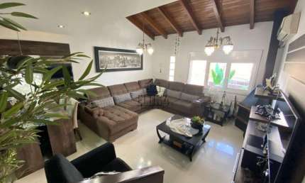 Casa semi-mobiliada em São Leopoldo, São José - Com área de lazer e ar-condicionado