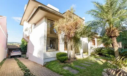 Casa com pátio e gás central no Jardim América, São Leopoldo