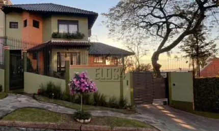 Casa semi mobiliada com churrasqueira e piscina em são leopoldo - 900m² de terreno